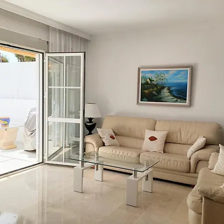 Chalet Adosado Frente Al Mar Con Piscina, Benalmadena-costa