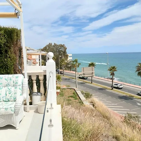 Adosado Frente Al Mar Con Piscina, Benalmadena-costa Chalet Benalmádena