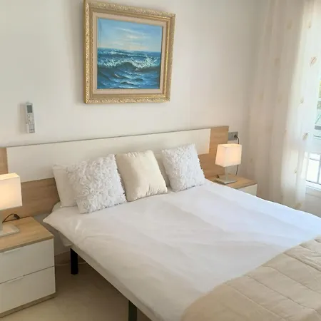 Chalet Adosado Frente Al Mar Con Piscina, Benalmadena-costa *