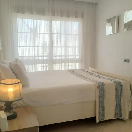 Adosado Frente Al Mar Con Piscina, Benalmadena-costa Chalet Benalmádena
