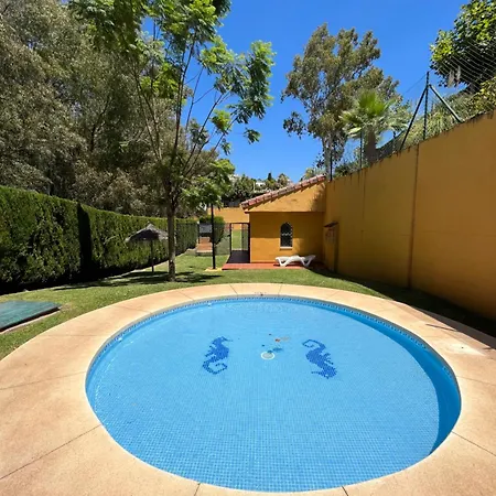 Chalet Adosado Frente Al Mar Con Piscina, Benalmadena-costa Benalmádena